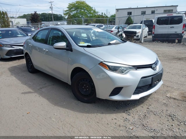 46042828 :رقم المزاد ، 2T1BURHE9FC322927 vin ، 2015 Toyota Corolla Le مزاد بيع