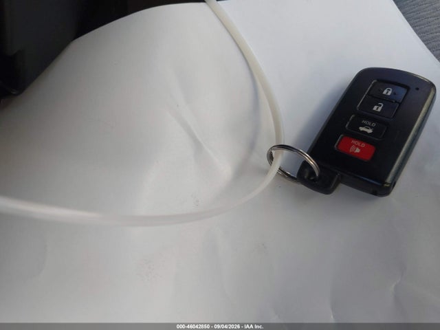 2014 Toyota Corolla Le Plus მანქანა იყიდება აუქციონზე, vin: 5YFBURHE7EP051655, აუქციონის ნომერი: 46042850