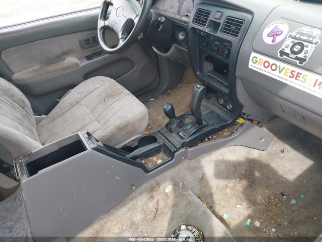 46042855 :رقم المزاد ، JT3HN86R329075271 vin ، 2002 Toyota 4runner Sr5 V6 مزاد بيع