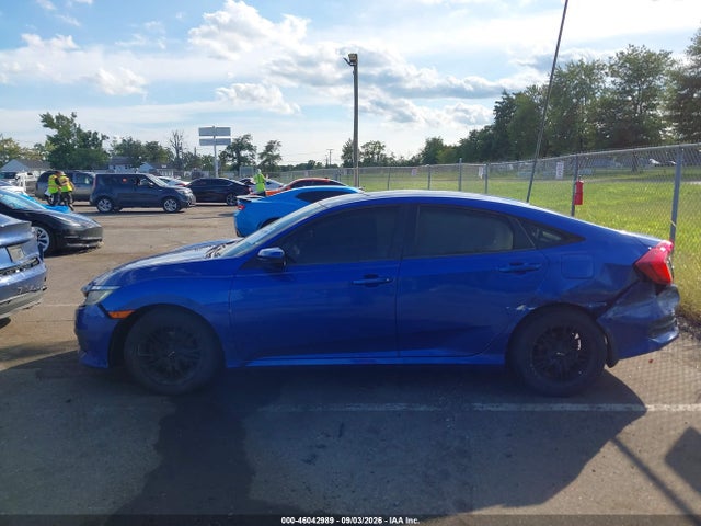 Продажа на аукционе авто 2017 Honda Civic Lx, vin: 19XFC2F55HE047477, номер лота: 46042989