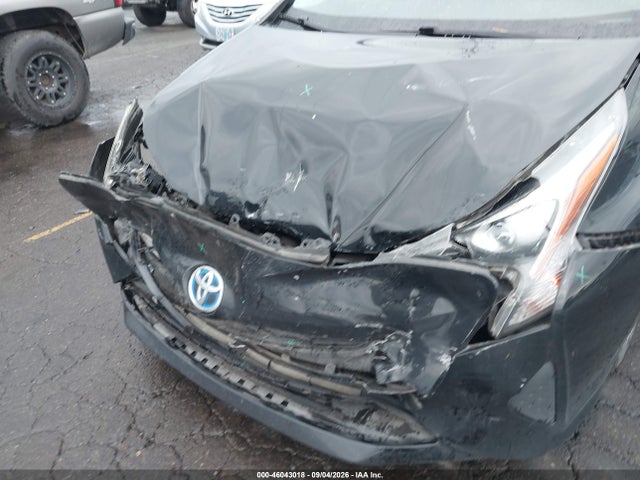 Toyota Prius Two 2016 JTDKBRFU2G3520050 Image 6
