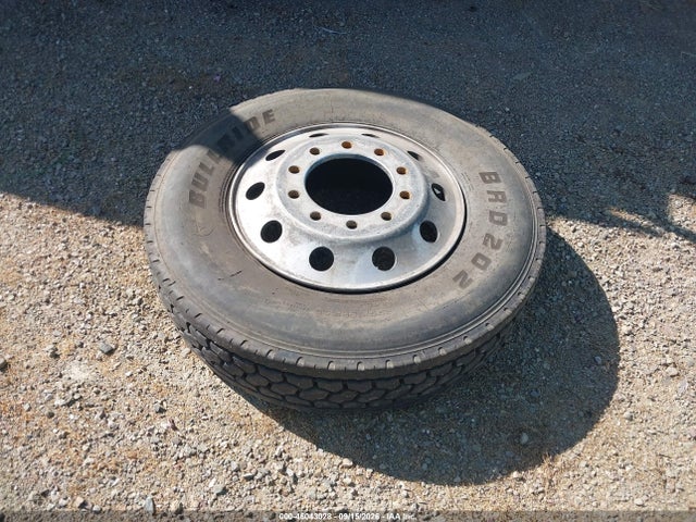 46043028 :رقم المزاد ، 49HAABBV81HH90741 vin ، 2001 Sterling Truck Sc 7000 مزاد بيع