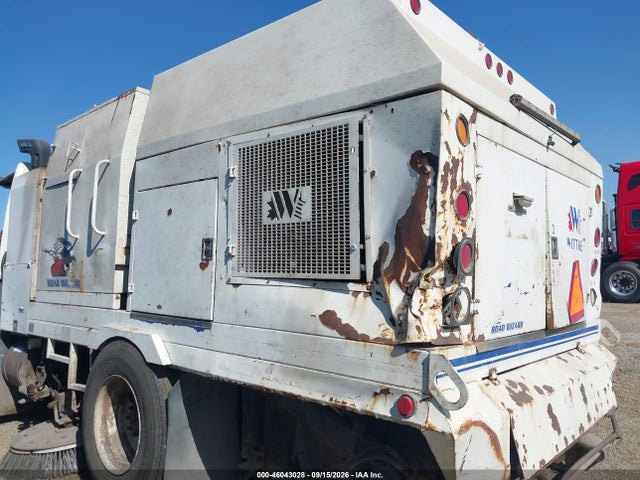 46043028 :رقم المزاد ، 49HAABBV81HH90741 vin ، 2001 Sterling Truck Sc 7000 مزاد بيع