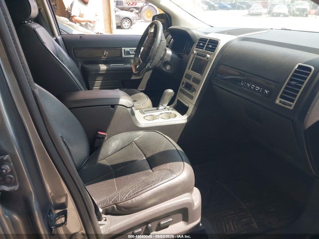46043045 :رقم المزاد ، 2LMDJ6JC4ABJ26212 vin ، 2010 Lincoln Mkx مزاد بيع