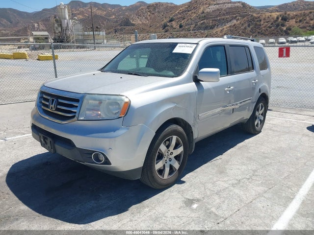 Honda Pilot Touring 2015 5FNYF4H98FB043748 Image 2