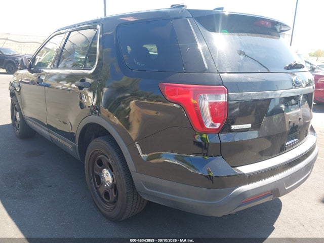 Ford Police Interceptor Utility 2018 1FM5K8AT6JGC74797 Image 3