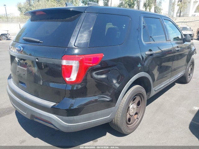 Ford Police Interceptor Utility 2018 1FM5K8AT6JGC74797 Image 4