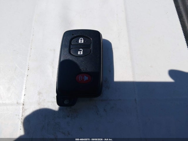 Toyota Prius V Four 2015 JTDZN3EU6FJ019922 Image 11