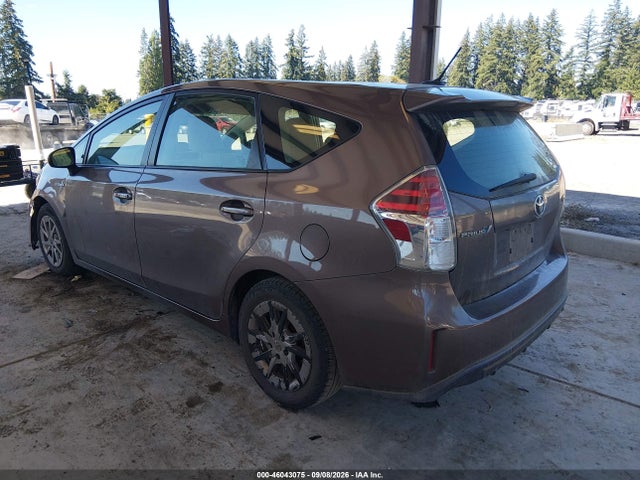 Toyota Prius V Four 2015 JTDZN3EU6FJ019922 Image 3