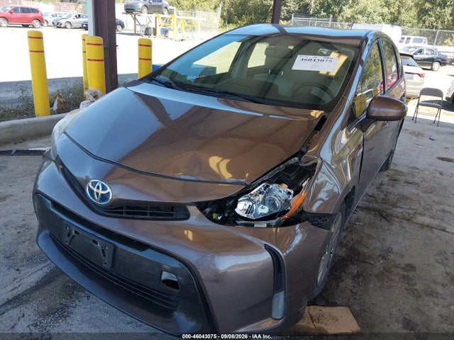 Toyota Prius V Four 2015 JTDZN3EU6FJ019922 Image 6