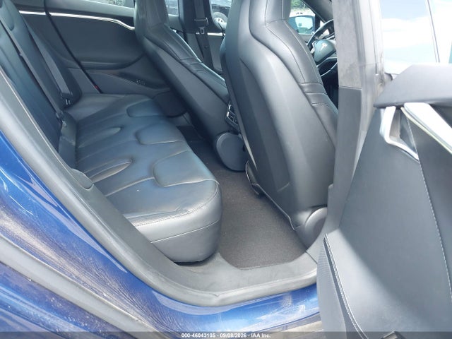 46043105 :رقم المزاد ، 5YJSA1E46GF147619 vin ، 2016 Tesla Model S مزاد بيع