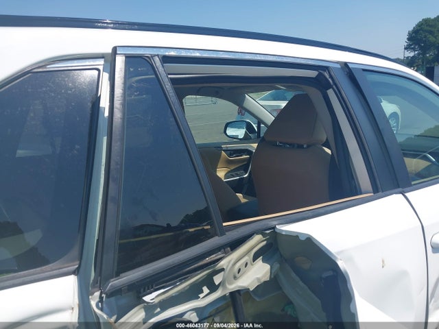 46043177 :رقم المزاد ، 2T3G1RFVXMC236838 vin ، 2021 Toyota Rav4 Le مزاد بيع