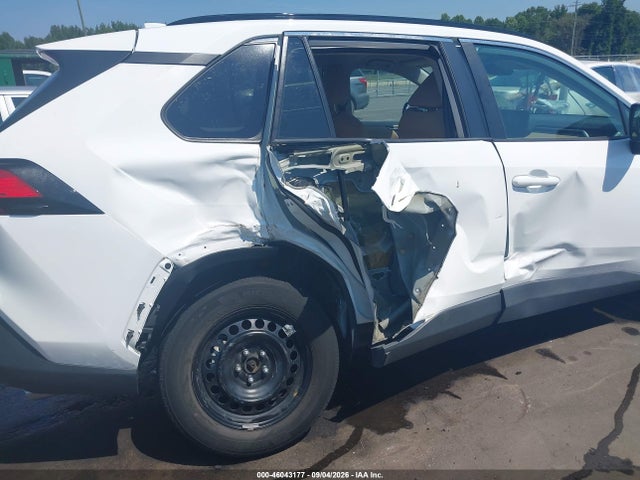 46043177 :رقم المزاد ، 2T3G1RFVXMC236838 vin ، 2021 Toyota Rav4 Le مزاد بيع