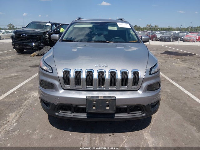46043178 :رقم المزاد ، 1C4PJMCB8FW558703 vin ، 2015 Jeep Cherokee Latitude مزاد بيع