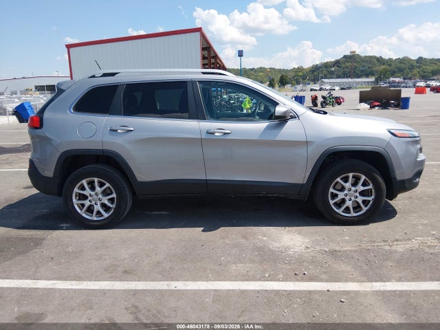 46043178 :رقم المزاد ، 1C4PJMCB8FW558703 vin ، 2015 Jeep Cherokee Latitude مزاد بيع