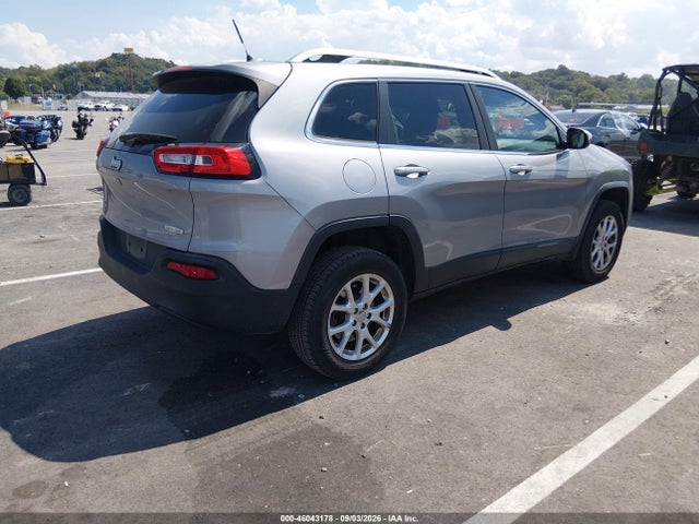 46043178 :رقم المزاد ، 1C4PJMCB8FW558703 vin ، 2015 Jeep Cherokee Latitude مزاد بيع