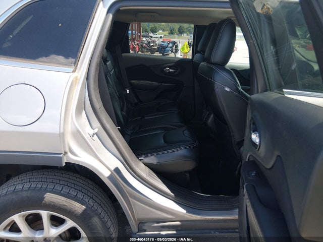 46043178 :رقم المزاد ، 1C4PJMCB8FW558703 vin ، 2015 Jeep Cherokee Latitude مزاد بيع