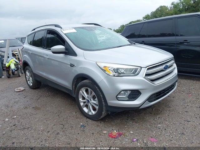 46043194 :رقم المزاد ، 1FMCU0G92HUE52974 vin ، 2017 Ford Escape Se مزاد بيع