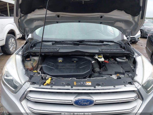 46043194 :رقم المزاد ، 1FMCU0G92HUE52974 vin ، 2017 Ford Escape Se مزاد بيع