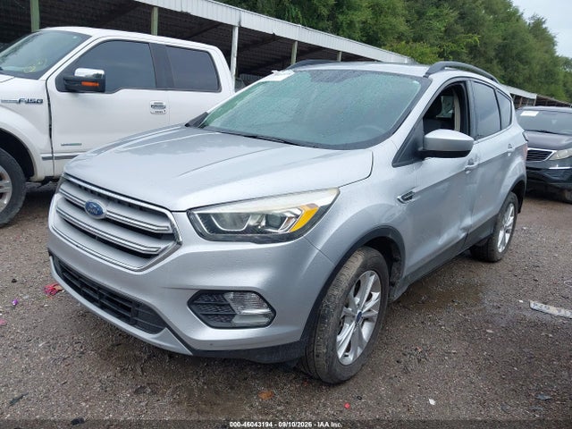 46043194 :رقم المزاد ، 1FMCU0G92HUE52974 vin ، 2017 Ford Escape Se مزاد بيع