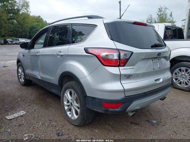 46043194 :رقم المزاد ، 1FMCU0G92HUE52974 vin ، 2017 Ford Escape Se مزاد بيع