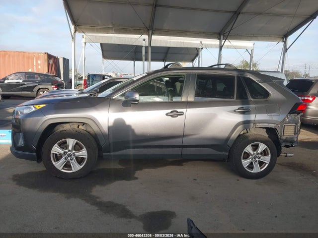 Toyota Rav4 Xle 2019 JTMW1RFV1KD504082 Image 15