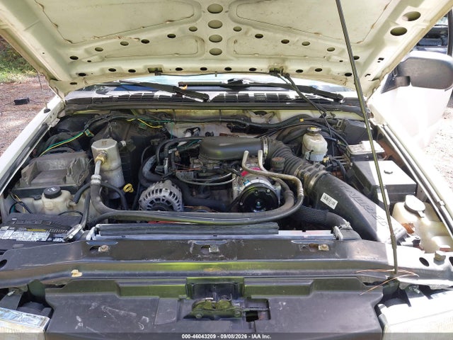 46043209 :رقم المزاد ، 1GCDT13X33K179831 vin ، 2003 Chevrolet S-10 Ls مزاد بيع