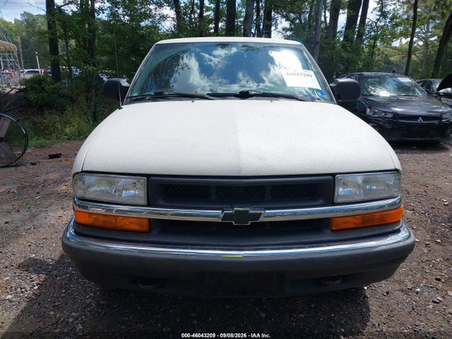 46043209 :رقم المزاد ، 1GCDT13X33K179831 vin ، 2003 Chevrolet S-10 Ls مزاد بيع