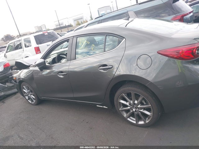 Mazda Mazda3 Touring 2018 3MZBN1V38JM174705 Image 15