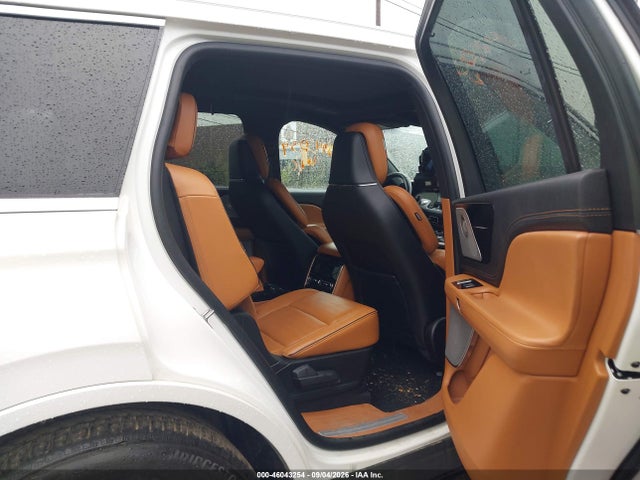2023 Lincoln Aviator Black Label მანქანა იყიდება აუქციონზე, vin: 5LM5J9XC5PGL13532, აუქციონის ნომერი: 46043254