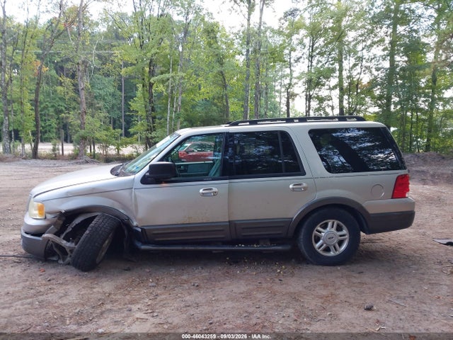 Продажа на аукционе авто 2005 Ford Expedition Xlt, vin: 1FMFU15515LB02725, номер лота: 46043259