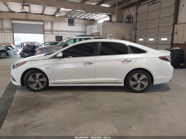Продажа на аукционе авто 2017 Hyundai Sonata Hybrid Limited, vin: KMHE34L33HA065470, номер лота: 46043267