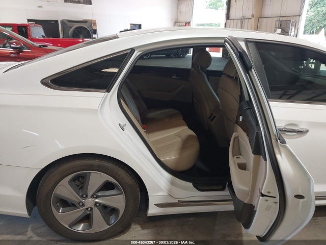Продажа на аукционе авто 2017 Hyundai Sonata Hybrid Limited, vin: KMHE34L33HA065470, номер лота: 46043267