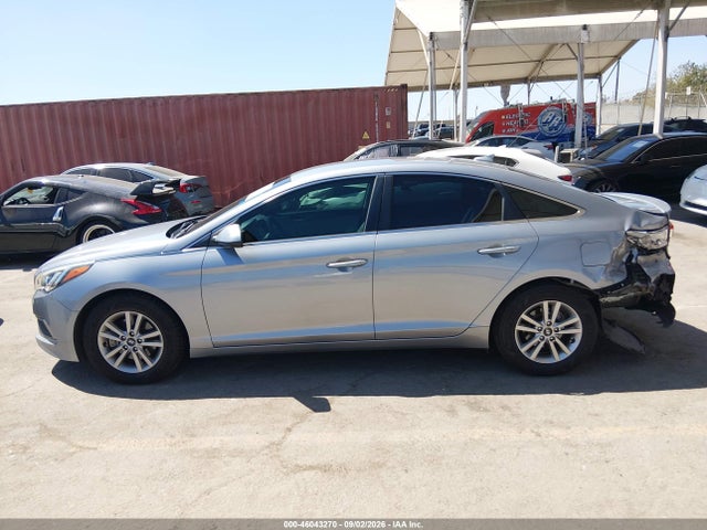 Hyundai SONATA SE 2017 5NPE24AF7HH445277 Image 14