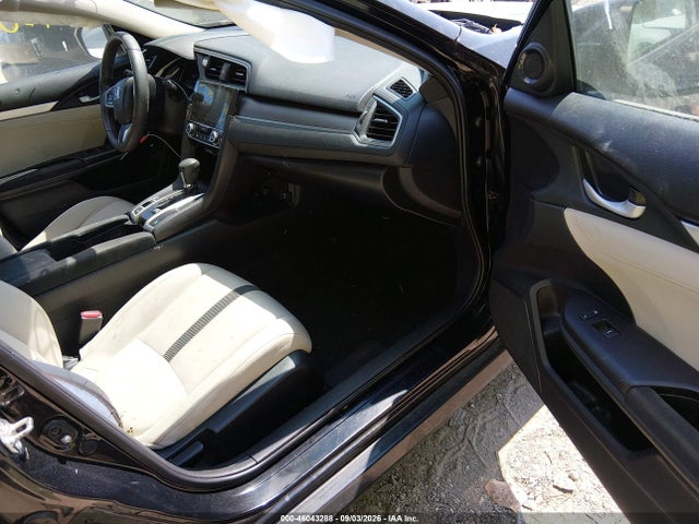 Auction sale of the 2017 Honda Civic Ex, vin: 19XFC2F77HE057039, lot number: 46043288