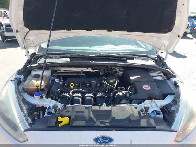 1FADP3K25FL230479 Ford FOCUS SE