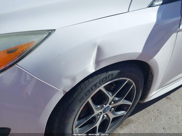 1FADP3K25FL230479 Ford FOCUS SE