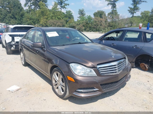 Продажа на аукционе авто 2013 Mercedes-benz C 250 Luxury, vin: WDDGF4HB4DG099113, номер лота: 46043325