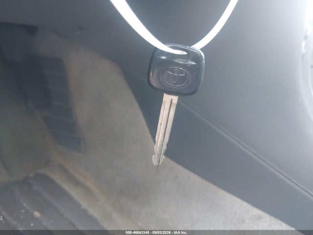 46043348 :رقم المزاد ، 4T1BG22K3YU644610 vin ، 2000 Toyota Camry Le مزاد بيع
