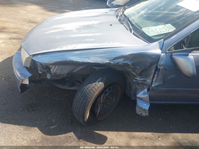 46043348 :رقم المزاد ، 4T1BG22K3YU644610 vin ، 2000 Toyota Camry Le مزاد بيع