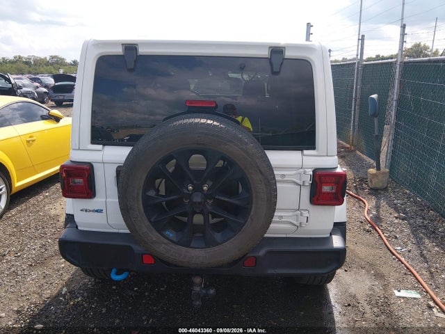 46043360 :رقم المزاد ، 1C4JJXP65NW249712 vin ، 2022 Jeep Wrangler 4xe Unlimited Sahara 4x4 مزاد بيع