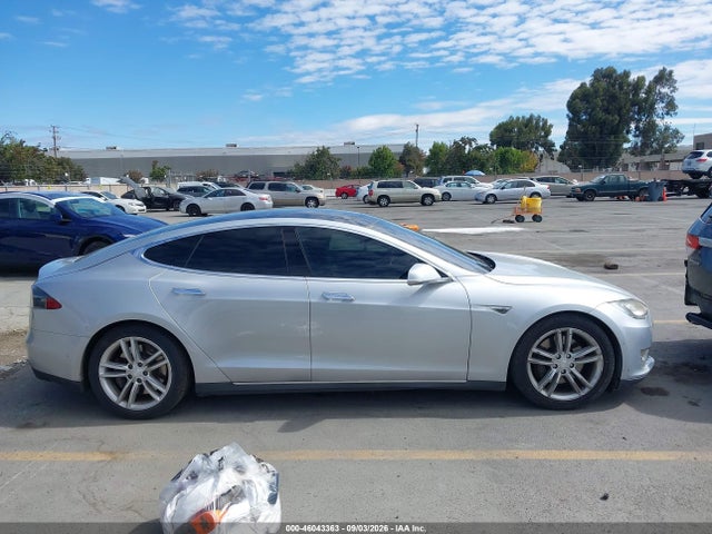 46043363 :رقم المزاد ، 5YJSA1E2XGF126352 vin ، 2016 Tesla Model S 60d/70d/75d/85d/90d مزاد بيع