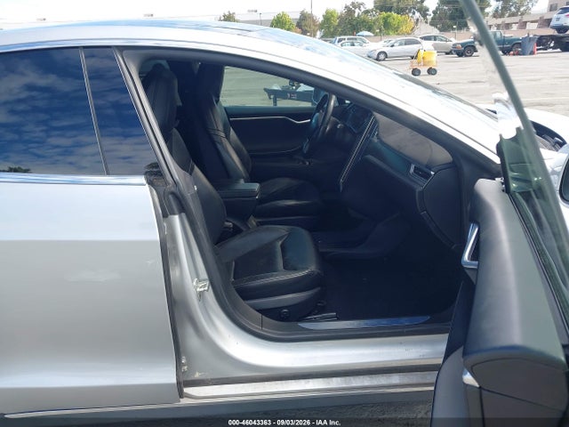 46043363 :رقم المزاد ، 5YJSA1E2XGF126352 vin ، 2016 Tesla Model S 60d/70d/75d/85d/90d مزاد بيع