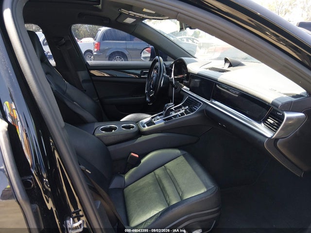 46043395 :رقم المزاد ، WP0AA2A7XJL112510 vin ، 2018 Porsche Panamera 4 مزاد بيع