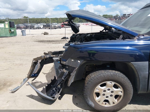 Auction sale of the 2004 Chevrolet Avalanche 1500, vin: 3GNEC12T24G100488, lot number: 46043396