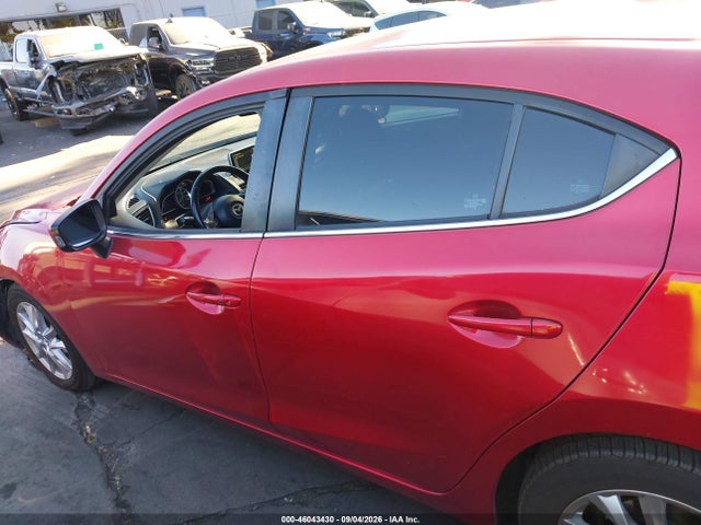 Mazda Mazda3 I Touring 2016 JM1BM1M77G1349901 Image 14