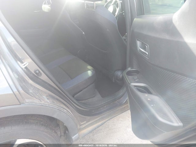 Продажа на аукционе авто 2020 Toyota C-hr Xle, vin: JTNKHMBX5L1083907, номер лота: 46043433