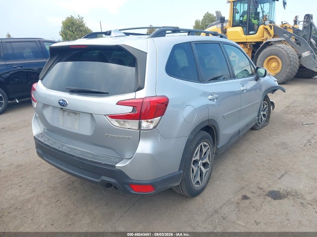 2021 Subaru Forester Premium მანქანა იყიდება აუქციონზე, vin: JF2SKAJC9MH505755, აუქციონის ნომერი: 46043451