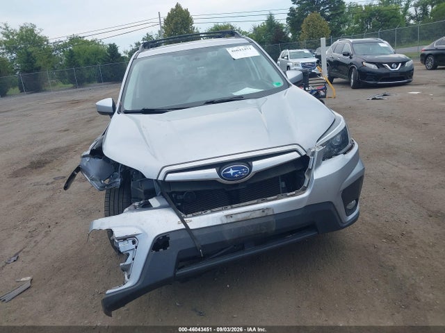 2021 Subaru Forester Premium მანქანა იყიდება აუქციონზე, vin: JF2SKAJC9MH505755, აუქციონის ნომერი: 46043451