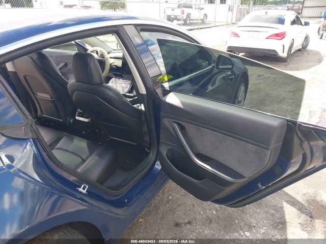 Продажа на аукционе авто 2018 Tesla Model 3 Long Range/mid Range, vin: 5YJ3E1EA3JF024902, номер лота: 46043453